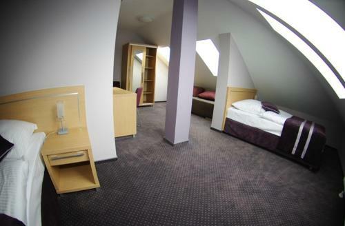 Hotel Pod Z?ot? Koron?