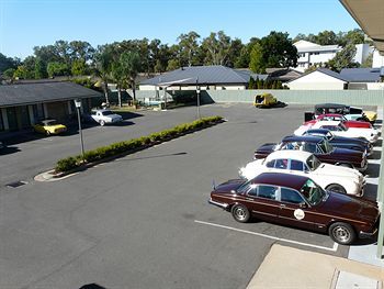 Garden City Motor Inn