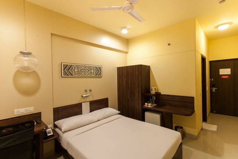 Hotel Ginger Surat