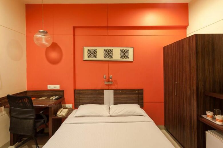Hotel Ginger Surat
