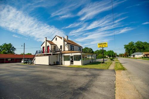 Motel Coach House Inn