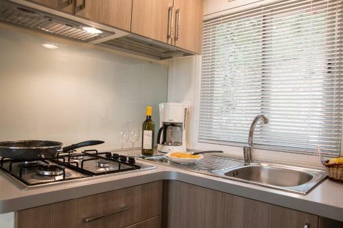 Hostal Cerquestra Camping Village