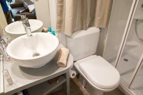 Hostal Cerquestra Camping Village