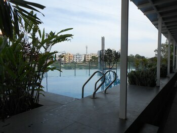 Hotel Noorya Hometel