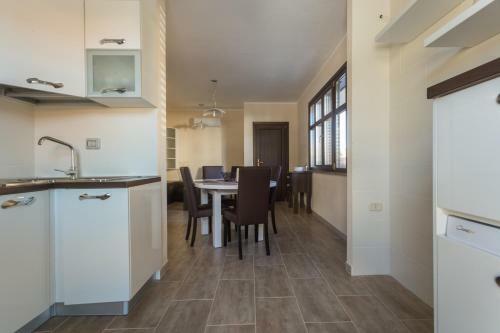 Anaele House B&B