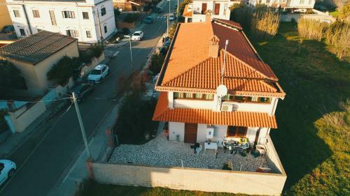 Anaele House B&B