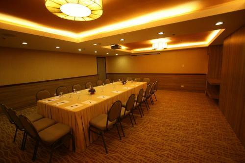 One Tagaytay Place Hotel Suites