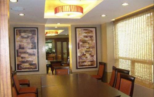 One Tagaytay Place Hotel Suites