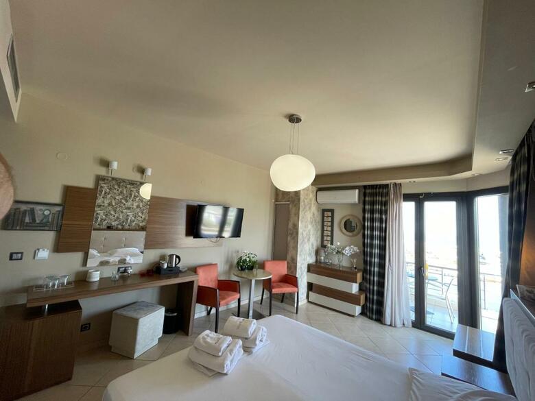 Porto Del Sol Hotel