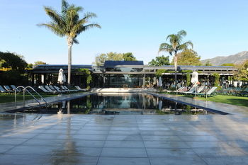 Vineyard Hotel