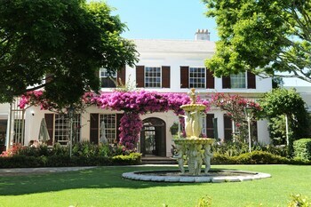 Vineyard Hotel