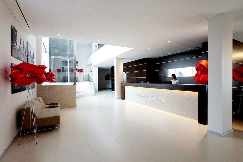 Moov Hotel �vora
