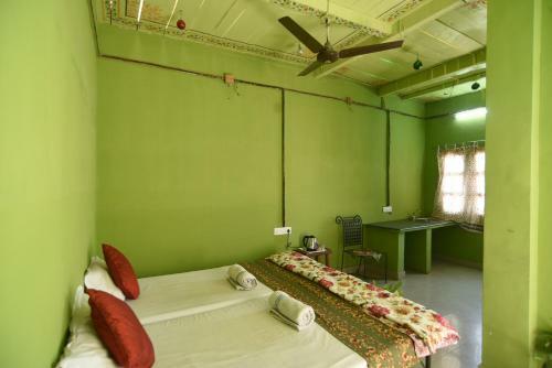 Hostal Sneh Deep Guest House