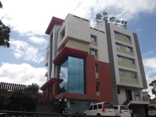 Hotel Trimurti Pride