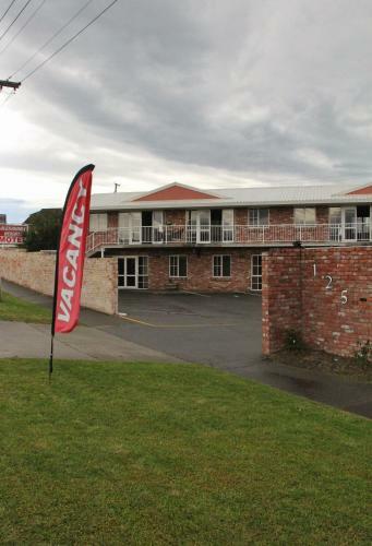 Alexandra Heights Motel