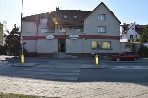 Hostal Montemarco