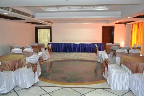 Hotel Sobti Continental