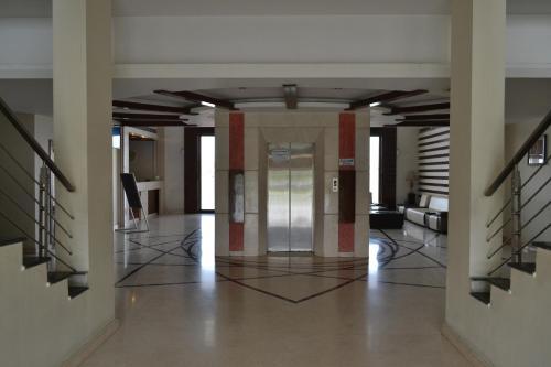 Hotel Sobti Continental