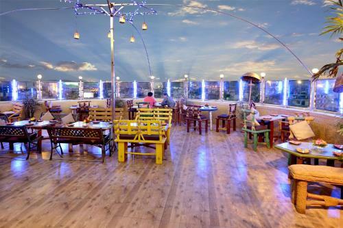 Hotel The Theme, Jaipur