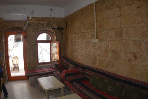 Hostal Palm Guest House