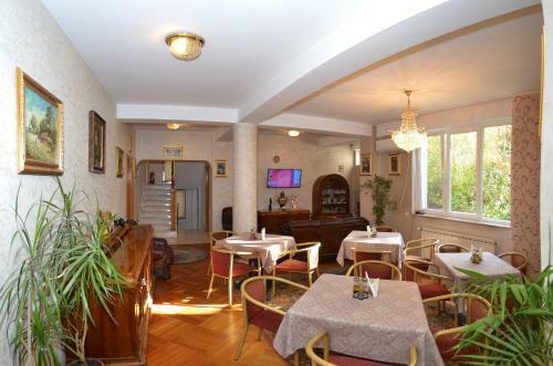 Hostal Vila A&b