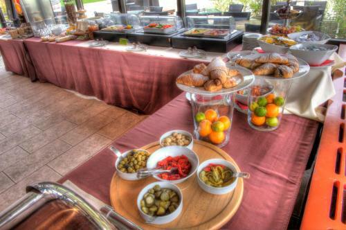 Kongo Hotel & Restaurant