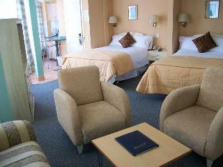 Hotel Melrose Plaza Suites