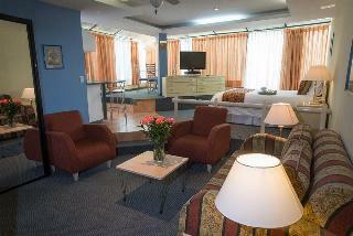 Hotel Melrose Plaza Suites