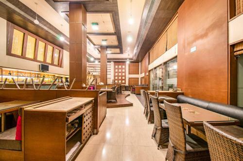 Hotel Sadanand Regency