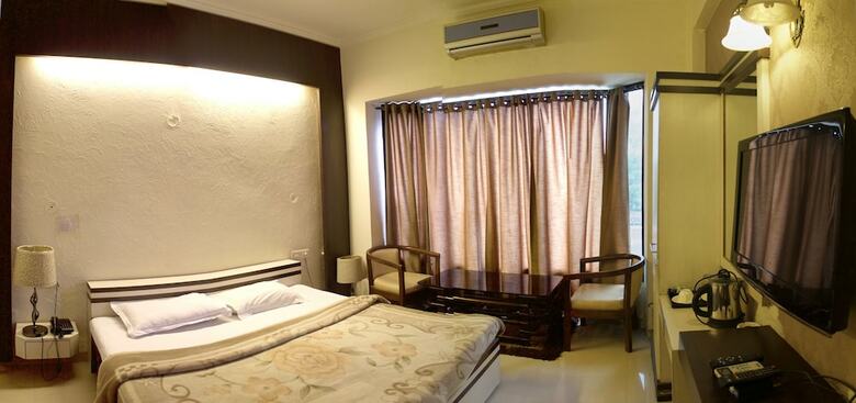 Hotel Mohan Continental