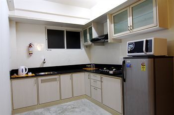 Maple Suites, Serviced Apartments