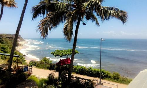 Hotel Hill View Beach Resort