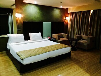 Confident Propus-a Boutique Hotel