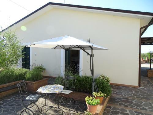 Hostal Terra Dei Santi Country House