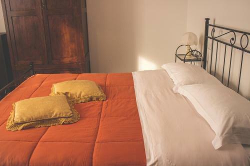 Hostal Terra Dei Santi Country House