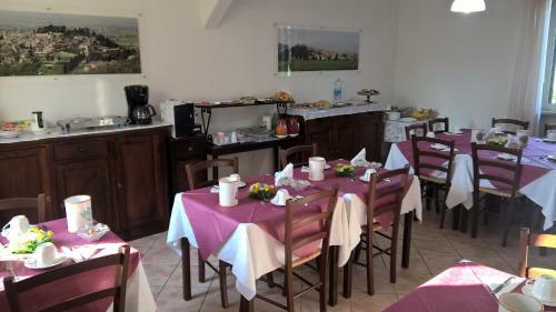 Hostal Terra Dei Santi Country House