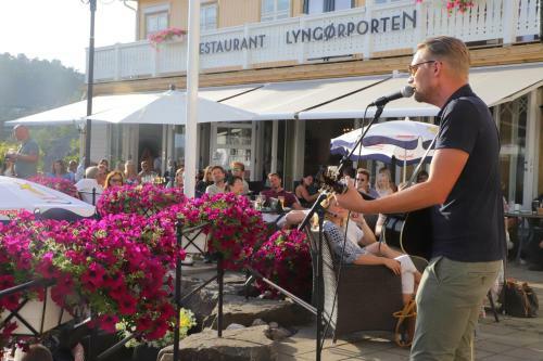 Hotel Bokhotellet Lyng�rporten