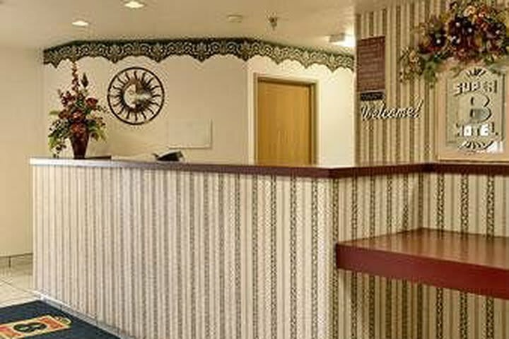 Hotel Super 8 Bedford