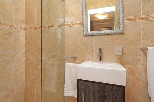 Hostal 40 Winks Guest House Green Point