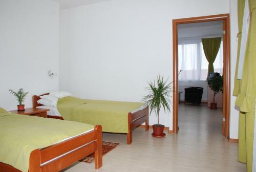 M Garni Hotel