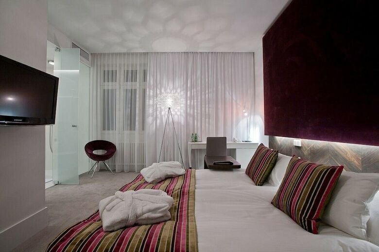 Platinum Palace Residence Boutique Hotel