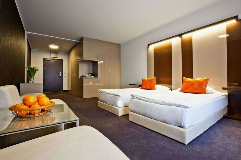 Platinum Palace Apartments