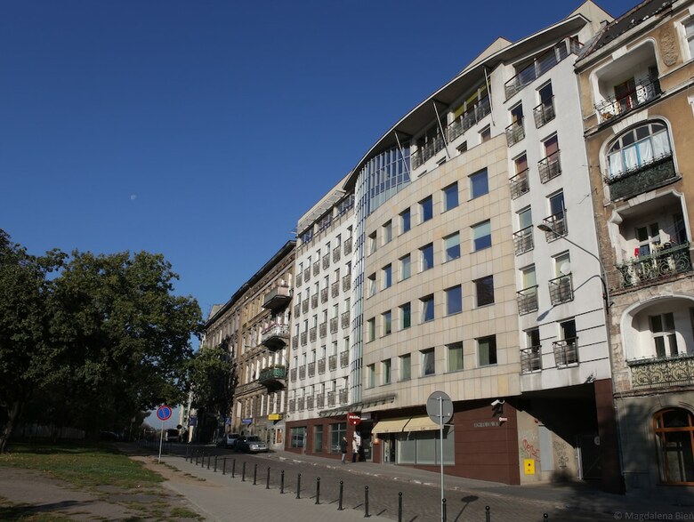 Platinum Palace Apartments