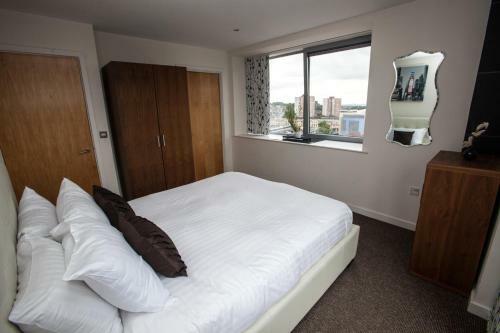 Cranbrook House Apartments (near Ice Arena)