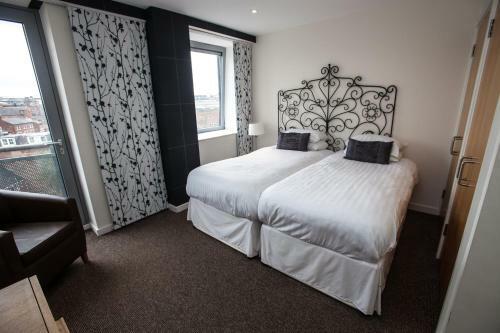 Cranbrook House Apartments (near Ice Arena)