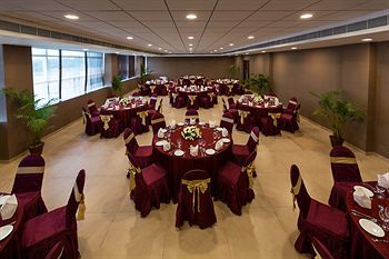 Hotel Confluence Banquets And Resort