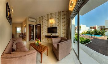 Hotel Confluence Banquets And Resort