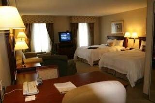 Hotel Hampton Inn & Suites By Hilton Toronto Airport
