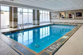 Hotel Hampton Inn & Suites By Hilton Toronto Airport