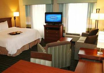 Hotel Hampton Inn & Suites By Hilton Toronto Airport